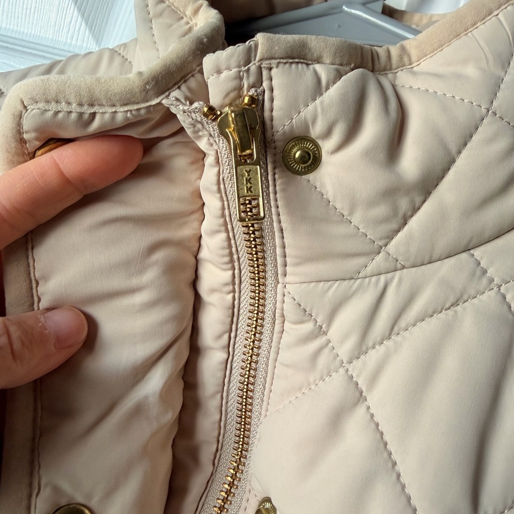 J CREW Quilted Cream Women's Jacket — make an offer! - Picture 3 of 8